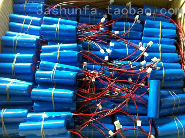3.7V 1800mAh 18650 lithium battery with protective board loudspeaker, old man, and other digital products Rechargeable Li-ion Ce
