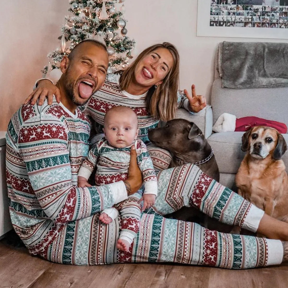 2023 Family Christmas Matching Pajamas Set Xmas Adult Kids Mother And Daughter Father Son Sleepwear Baby Family Look Outfits